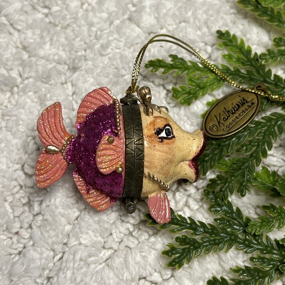 KATHERINE’S Collection KISSING FISH Christmas Ornament Hinged Trinket Box READ
